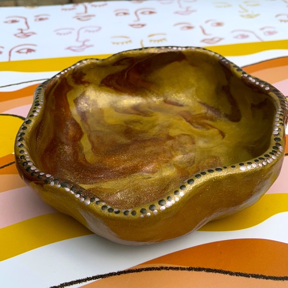 Bronze Tie-Dye Jewelry Bowl - Picture 4 of 6